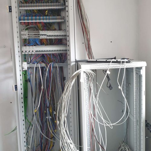 2.3 (15)